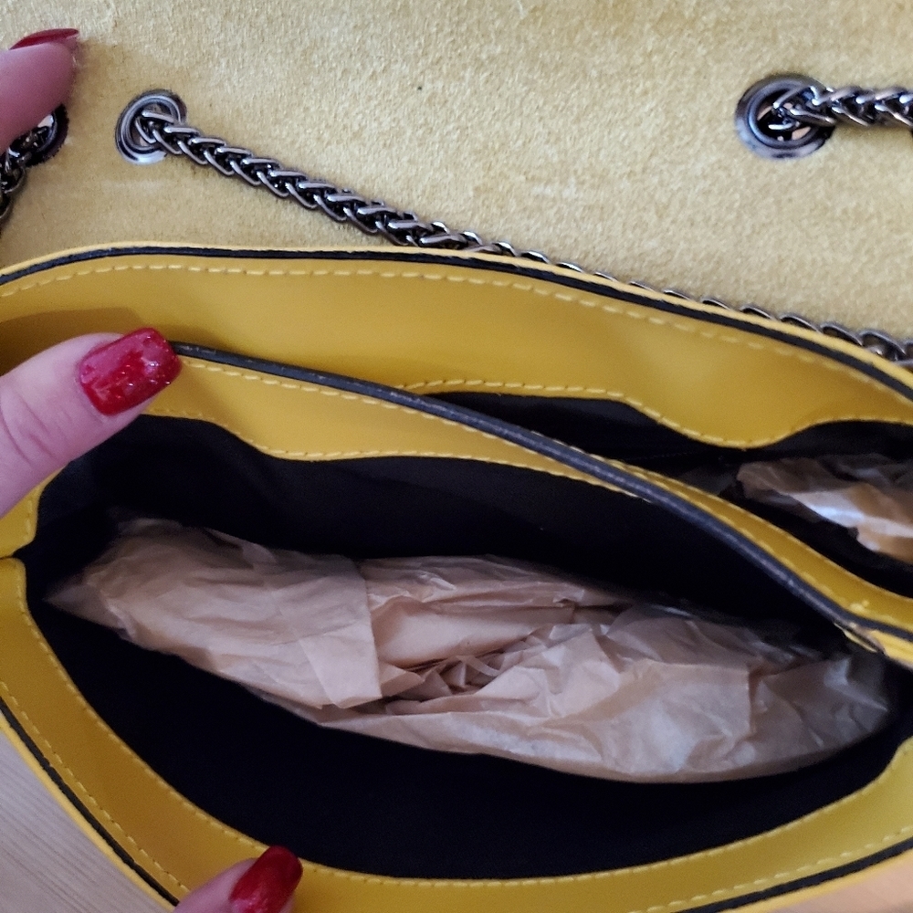 CHRISTIAN LAURIER Mid-Size Crossbody Tote … - Picture 10 of 14